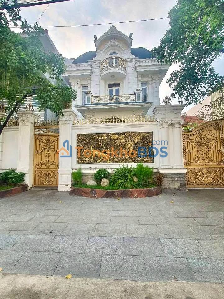 Townhouse Bình Hưng Hòa B 250m² 23.5 tỷ - Ô tô vào nhà