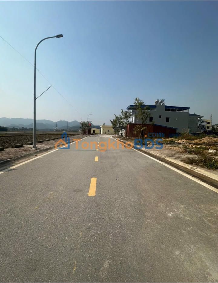 Bán Đất Sóc Sơn 100m² - Trục Chính Tiên Dược - 1.x Tỷ/Sổ Đỏ