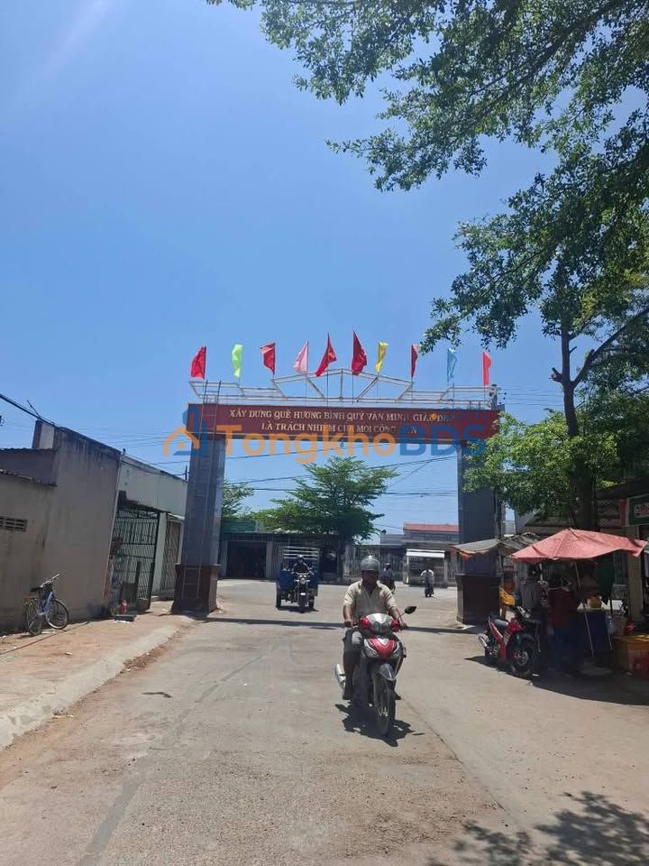 Nhà Thổ Cư 195m² Tánh Linh - Giá 2.1 Tỷ - Xe Tải Tới Nhà