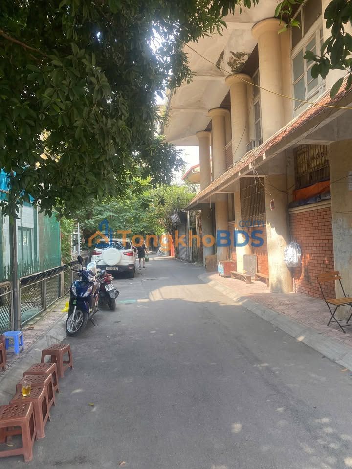 Nhà Giải Phóng 95m² - Ô tô đỗ cửa, 1 nhà ra phố - Giá 6 tỷ