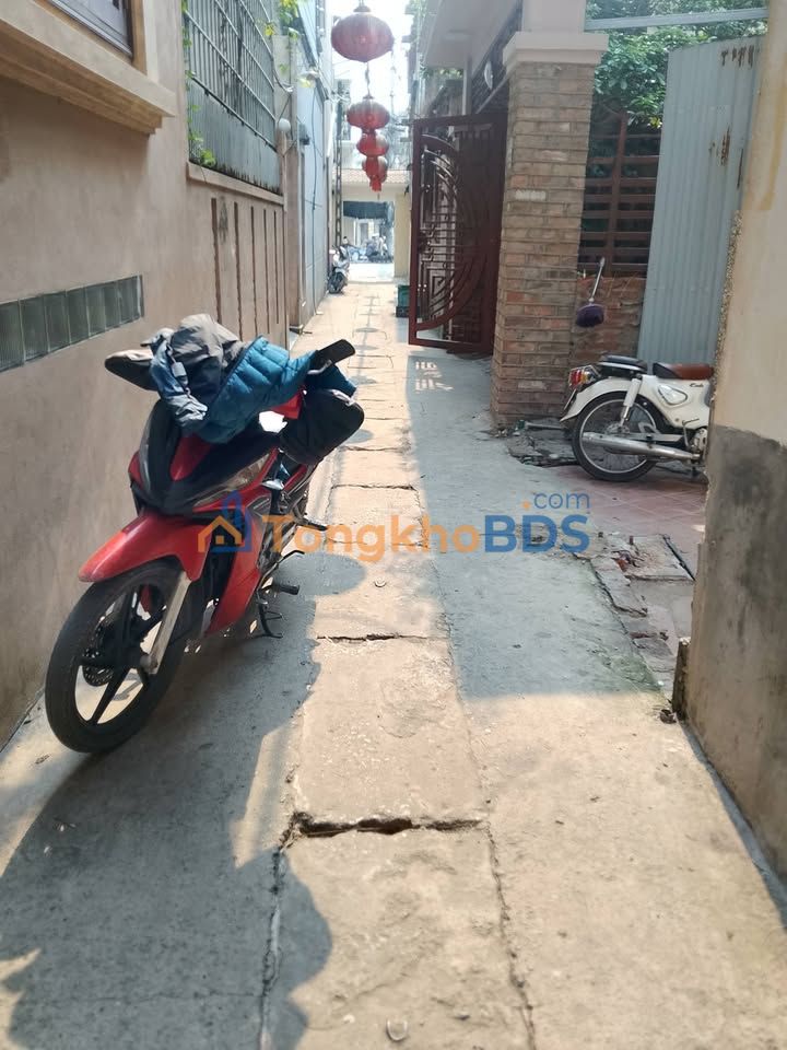 Bán nhà Tả Thanh Oai, Thanh Trì 36m² - Ngõ thông, giá 6 tỷ