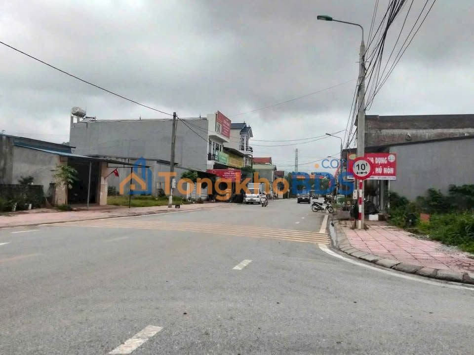 Đất Nền Minh Quang Tam Đảo 100m² - Kinh Doanh Sầm Uất, Sổ Đỏ Chính Chủ