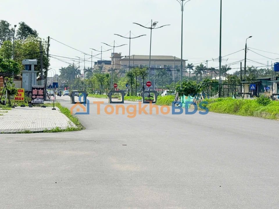 Bán Gấp Đất Vàng Ngõ Xuân Diệu, Hà Tĩnh - 110m² - 2.8 Tỷ