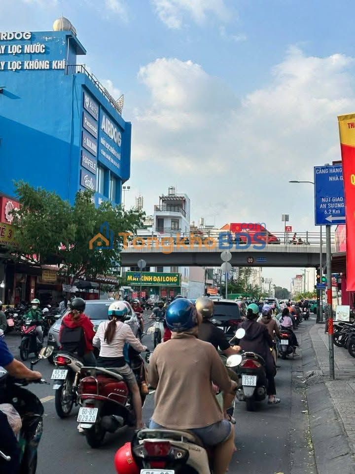 Nhà Mặt Tiền Kinh Doanh Hoàng Hoa Thám Tân Bình - 320m² Sổ Nở Hậu