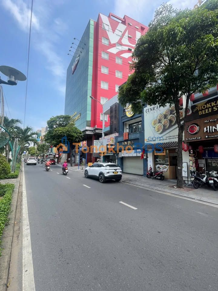 Nhà Phố Mặt Tiền Phan Xích Long, P.2, Phú Nhuận - 37m², 4 Tầng, Giá 18 Tỷ