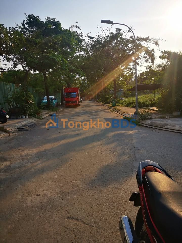 Nhà 53m² P13 Phú Nhuận - Hẻm 10m Ô Tô, 10.3 Tỷ, Sổ Hồng Riêng