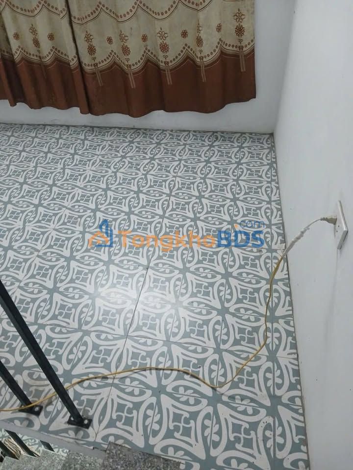 Nhà Lô Góc 8.3m² Trần Khát Chân, 3 Tầng - Giá Nhỉnh 1 Tỷ