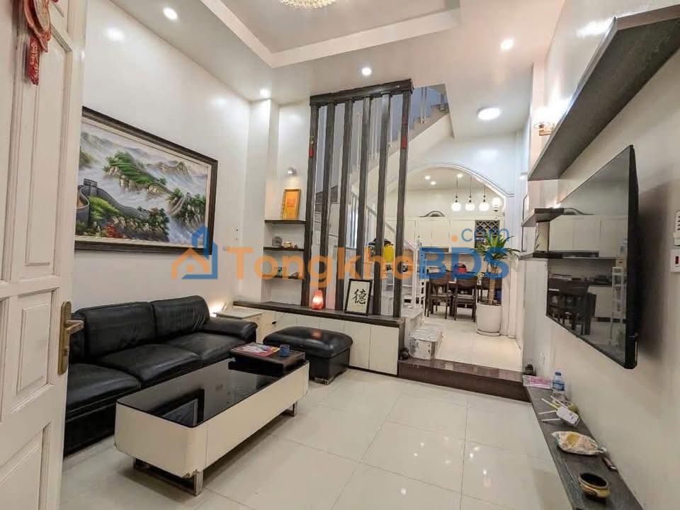 Nhà Phố Lê Trọng Tấn 47m² - Ô Tô Lùi Cửa, Kinh Doanh Sầm Uất