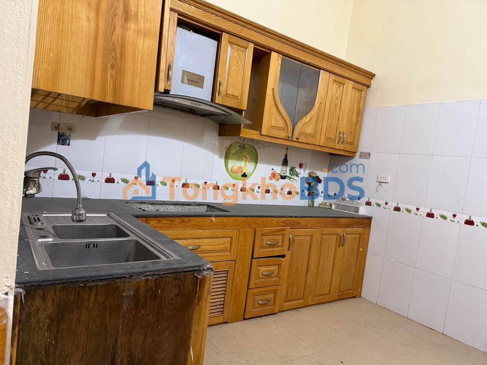 Nhà 3 Tầng Mặt Tiền Trần Hưng Đạo 70m² - Sẵn Sàng Ở Ngay!