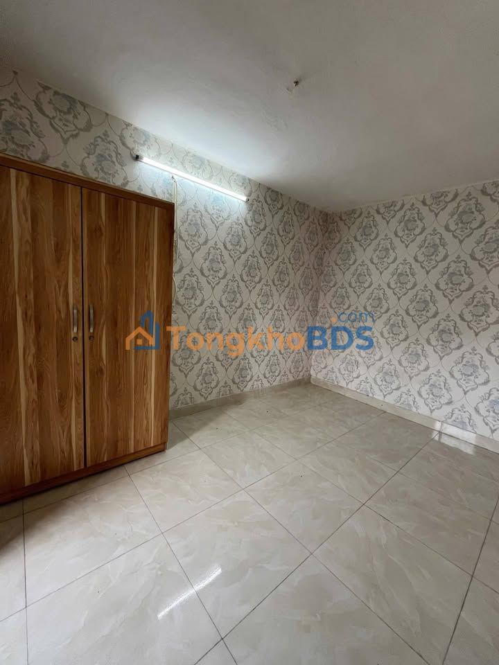 Cho thuê Căn hộ Tập thể 50m² - Vạn Phúc, Hà Đông - Giá 5.2 Triệu/Tháng