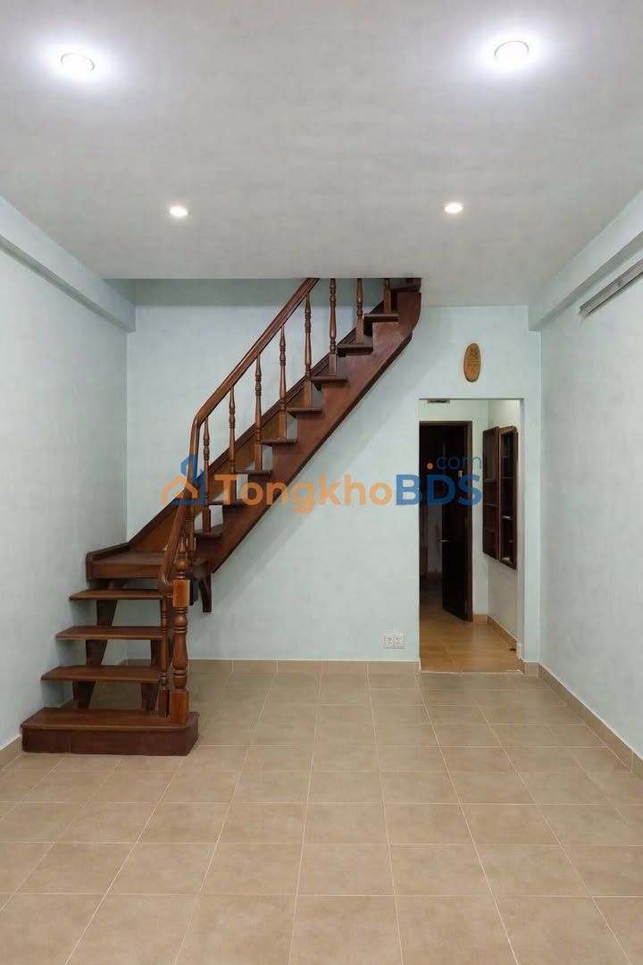 Nhà Hẻm 3m Cách Mạng Tháng 8, Tân Bình 47.5m² - Giá Tốt 6.3 Tỷ