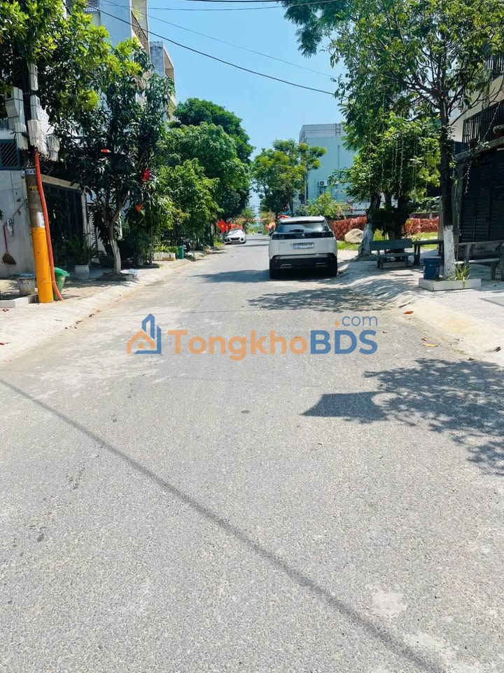 Nhà Mặt Tiền Sơn Trà 100m² - Kinh Doanh Sầm Uất, Gần Biển 8 Tỷ