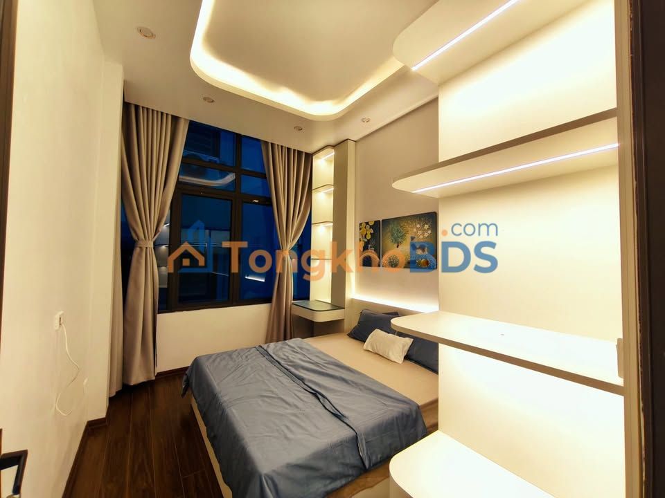 Nhà Mặt Phố Thanh Xuân 70m² - Kinh Doanh Sầm Uất, Giá 8 Tỷ