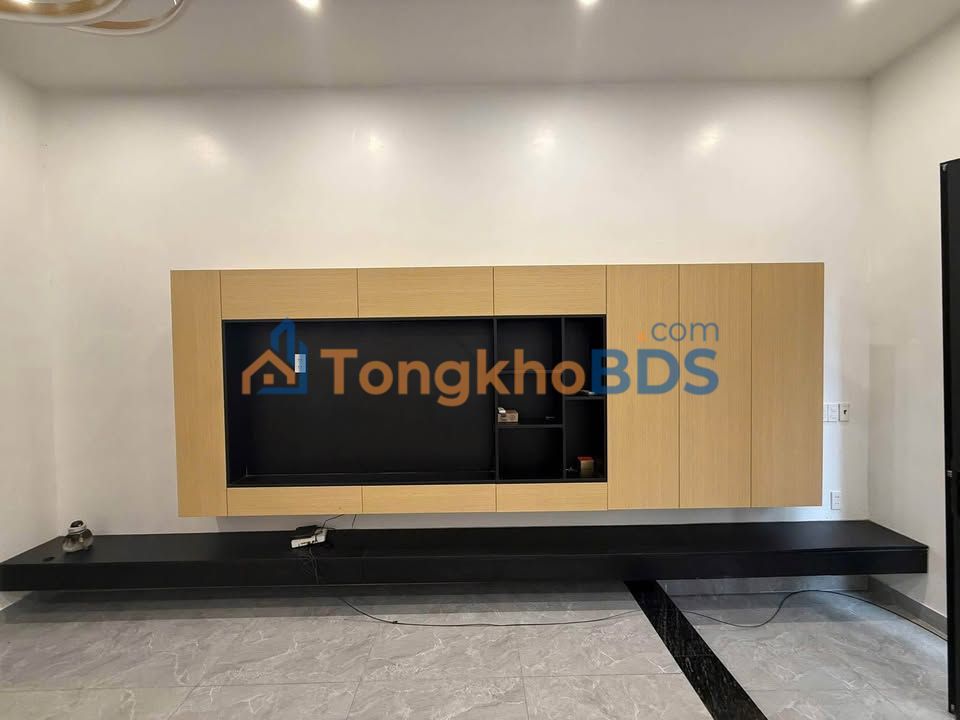 Nhà Ngõ Lạch Tray Hải Phòng 50m² - Full Nội Thất, Giá 3.8 Tỷ