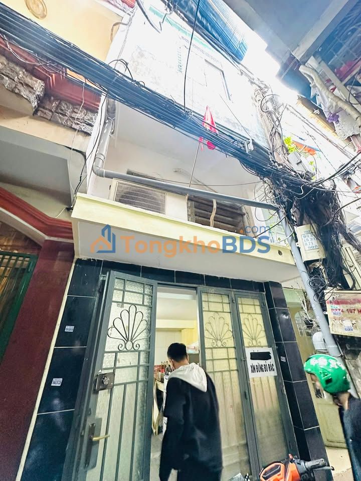 Bán Gấp Nhà 5 Tầng 7PN Hẻm Trần Hưng Đạo, Quận 1 - Dòng Tiền 4.3 Tỷ