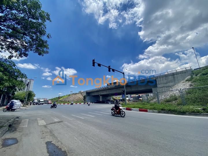 Nhà Tam Trinh 30m² x 5 Tầng - Ngõ Ô Tô, Giá Hơn 6 Tỷ - Sổ Đỏ Chính Chủ