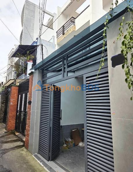 Nhà 75m² Tân Phú - Hẻm Xe Hơi, Sát ĐH Công Thương, Giá Tốt