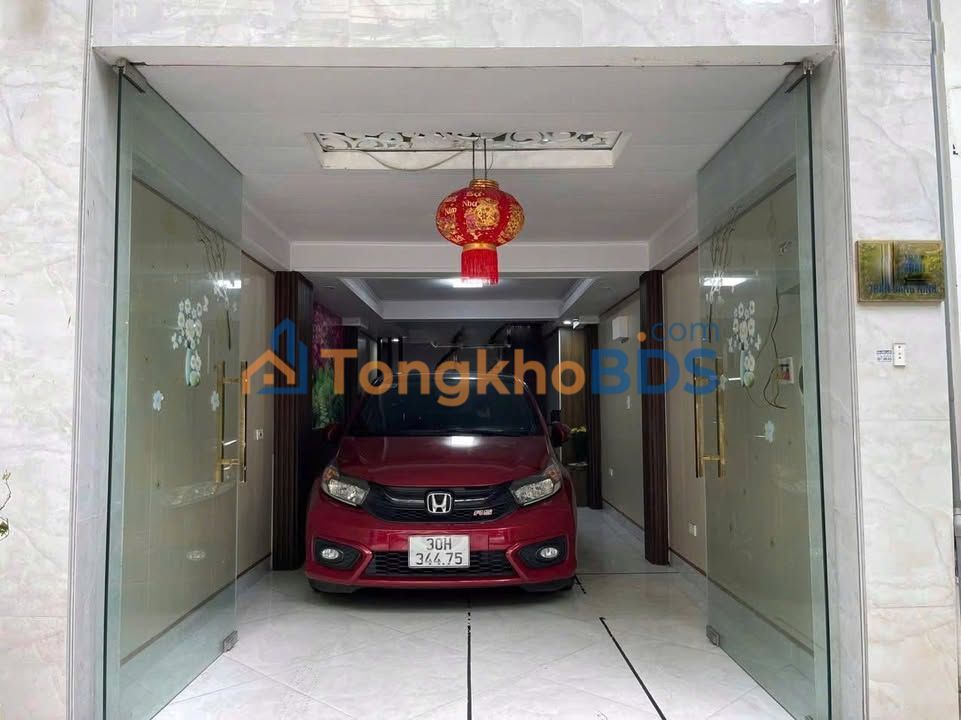 Cho thuê nhà 5 tầng mặt phố Trần Đăng Ninh, Hà Đông - 30m², 4PN, Full nội thất, Oto đỗ cửa