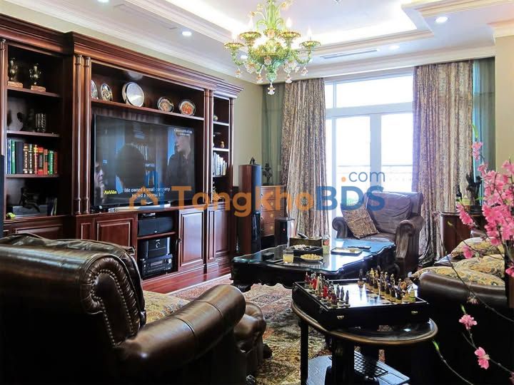 Bán Căn Góc Royal City 187m² (3PN) - Sẵn Sàng Vào Ở Ngay