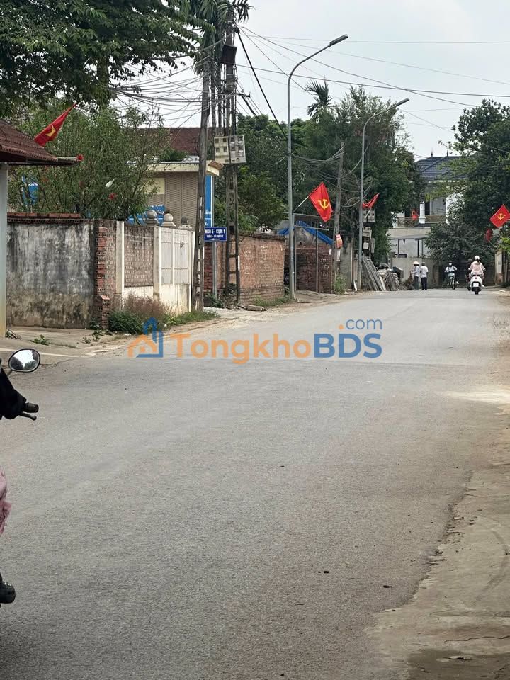 Bán đất 120m² thôn 5 Phú Cát, Quốc Oai - Gần nhà máy in tiền