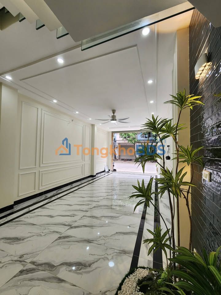 Nhà Phố Nam La Khê 65m² - 6 Tầng Thang Máy, Ô Tô Tránh - Giá 2.x Tỷ