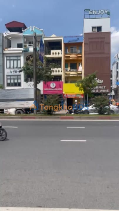 Nhà Mặt Tiền Cộng Hòa, Tân Bình - Kinh Doanh Đỉnh Cao 80m²