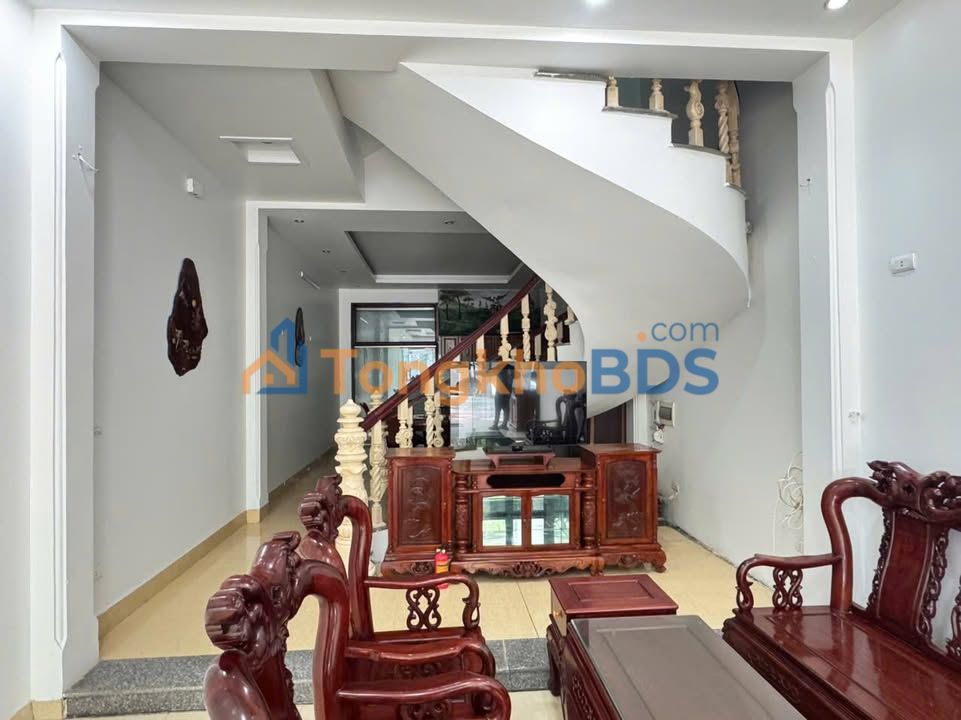 Nhà 4 Tầng Mặt Tiền Kinh Doanh Đường Dương Đình Nghệ, Thanh Hóa - 67.5m²