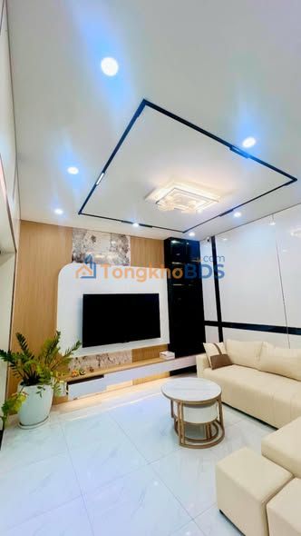 Nhà 40m² Trần Phú, Hà Đông - 7 Tỷ - Vài Bước Ra Ga Tàu Điện