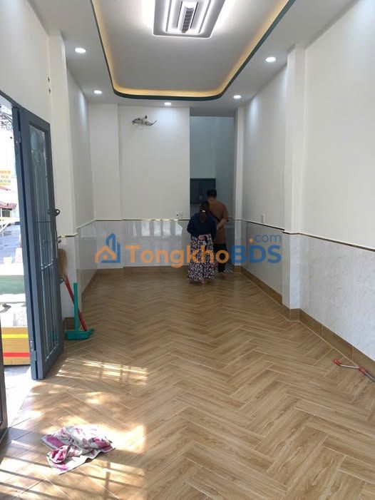 Nhà Mặt Tiền Góc Bình Tân 38m² - 10 Triệu/Tháng, Kinh Doanh Sầm Uất