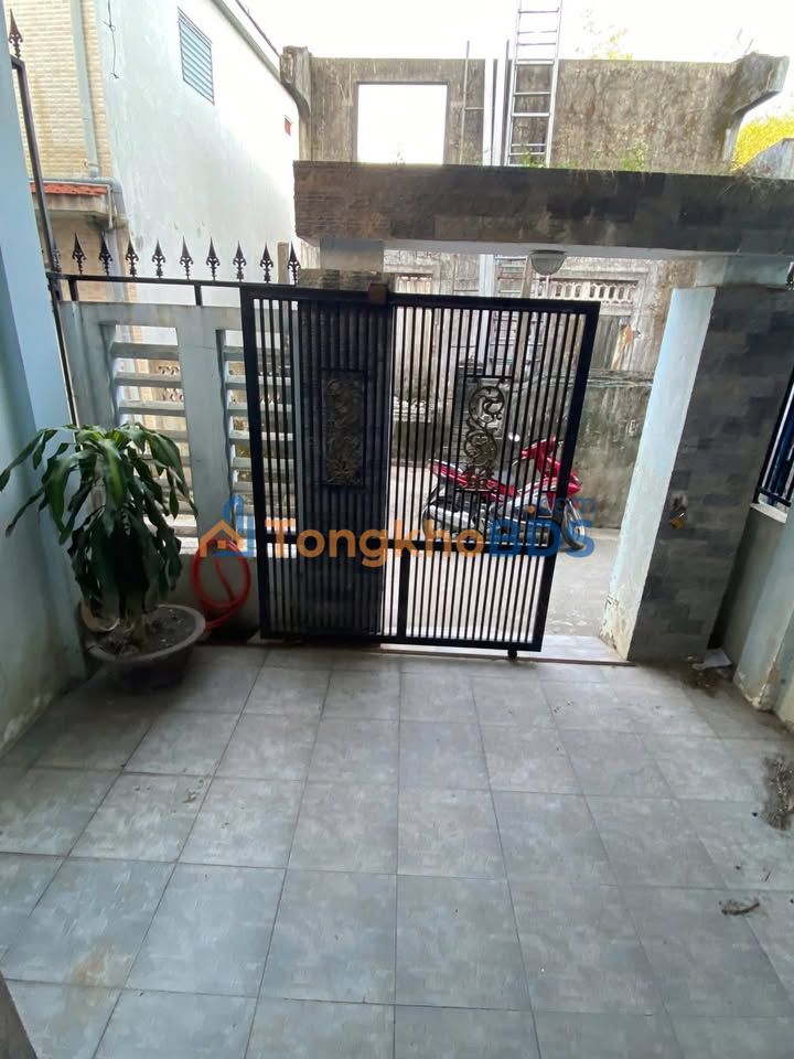 Nhà 3PN 2 Tầng Kiệt Xe Máy Phan Chu Trinh, Huế - Giá 4 Triệu/Tháng