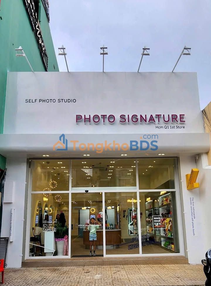 Mặt Bằng Kinh Doanh Nguyễn Thái Học Quận 1 - 97m² - Kinh Doanh Sầm Uất