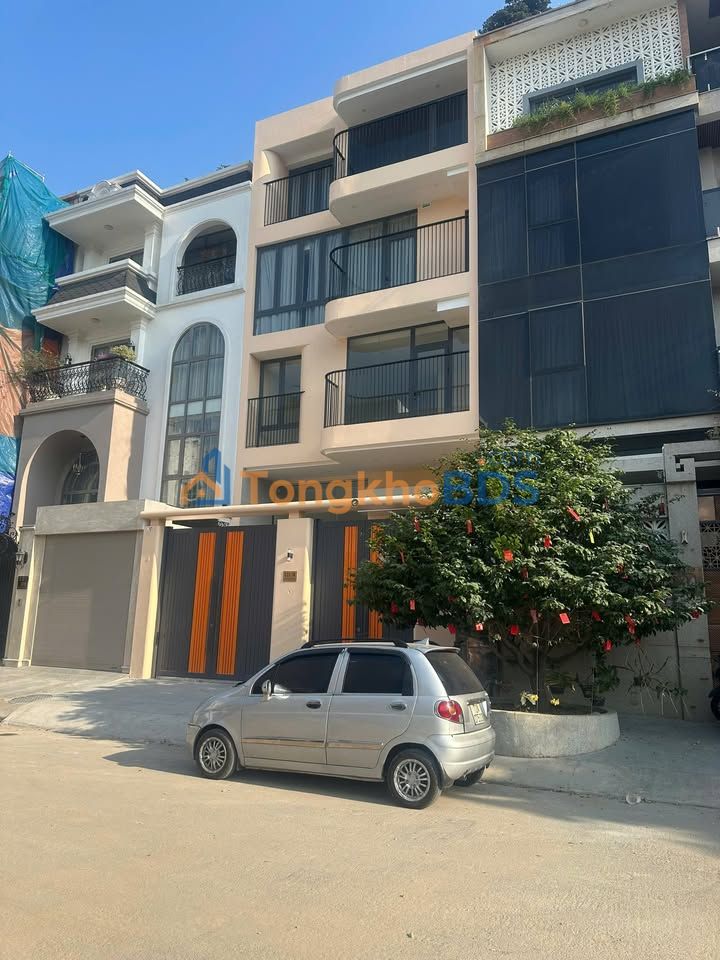 Văn phòng Nguyễn Hoàng Q2 126m² 45 triệu - Sẵn sàng làm việc