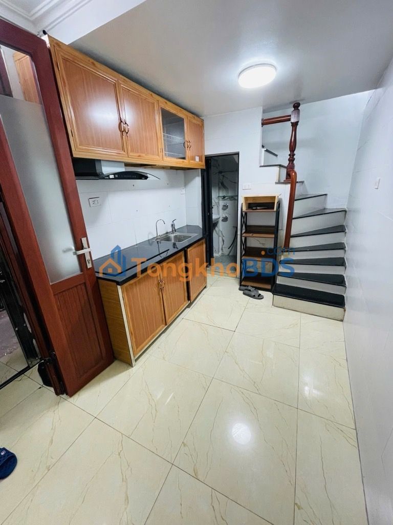 Nhà Đẹp Đống Đa 20m² - Ngay Văn Miếu, Sổ Đỏ, Giá 3.95 Tỷ