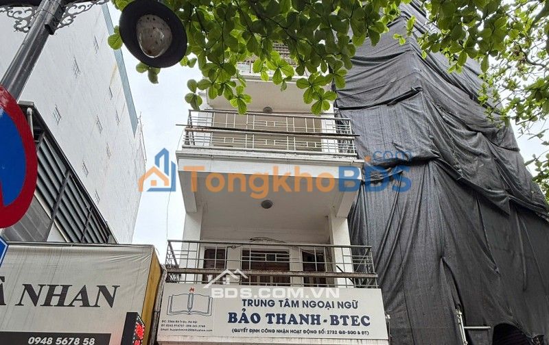 Nhà mặt phố Bà Triệu 75m² giá 75 triệu - Ô tô vào tận nhà