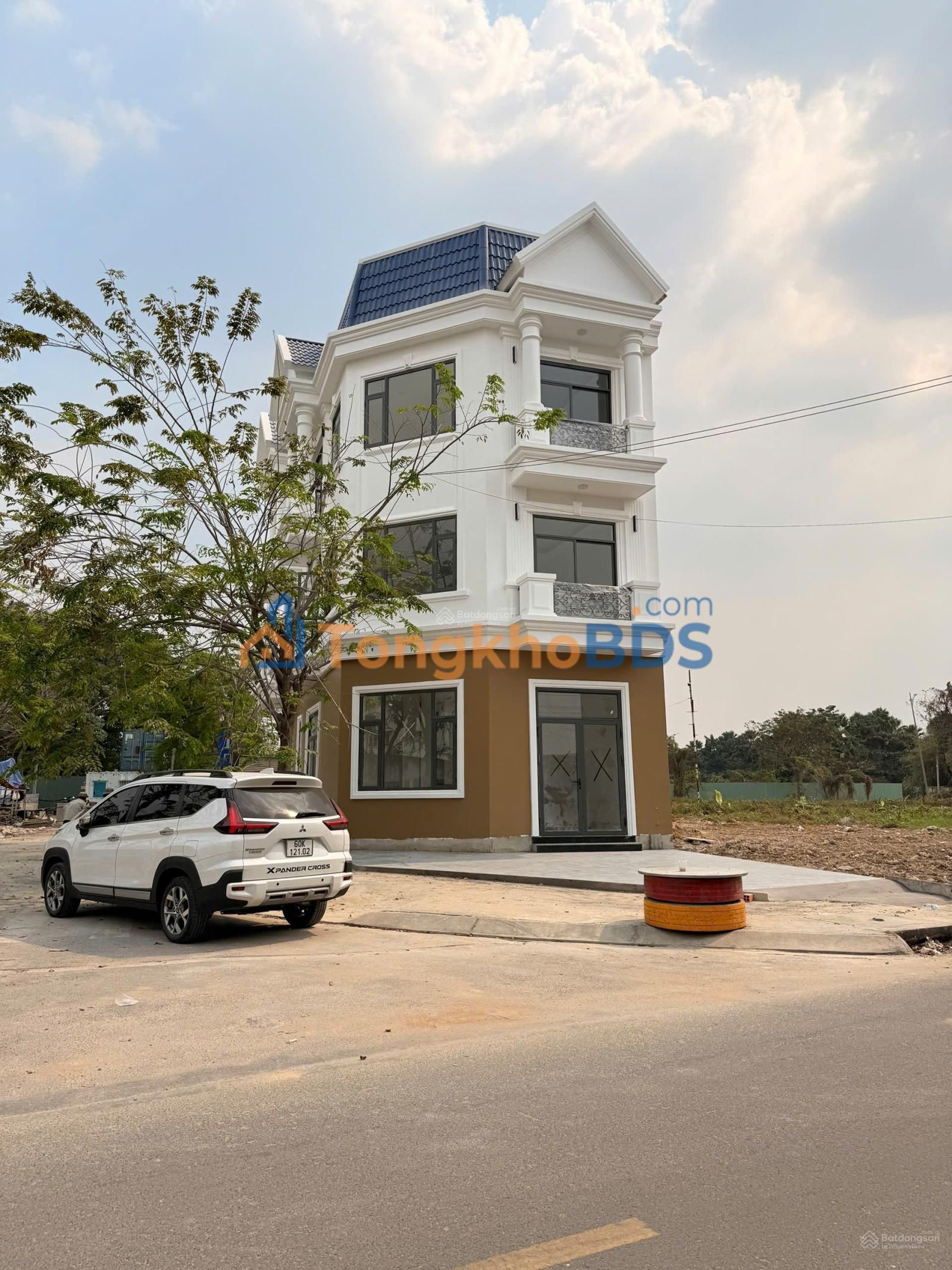 Nhà mặt phố Nguyễn Văn Tiết Lái Thiêu 100m2 giá 5.3 tỷ - Chính chủ bán