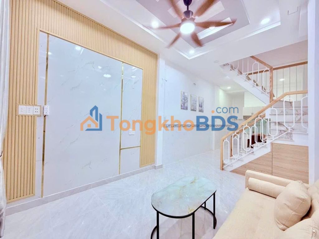 Nhà Tân Bình Phường 10 37m² 4,75 tỷ - Sẵn sàng ở ngay