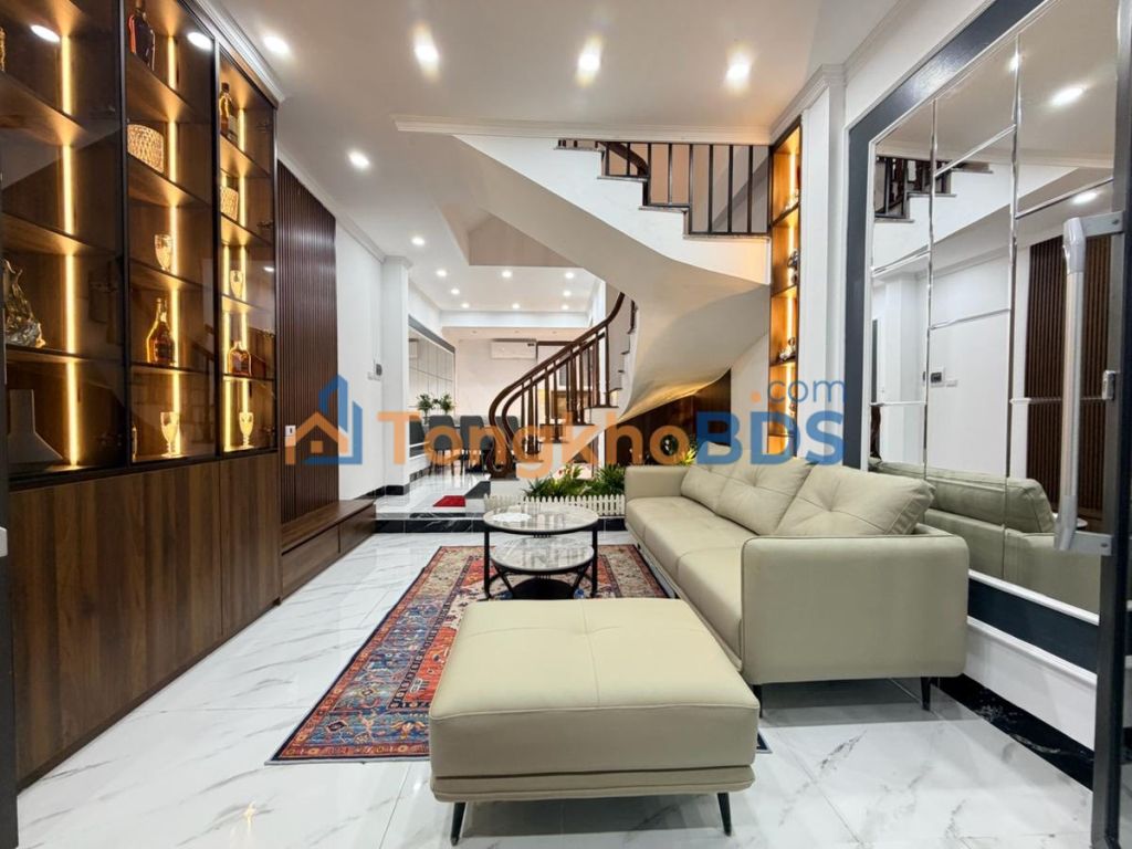 Nhà Hà Cầu Hà Đông 31m² 7 tỷ - Ô tô vào tận nhà