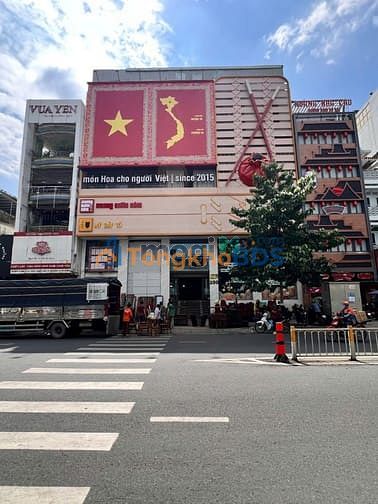 Tòa nhà Nguyễn Tri Phương Q10 2.800m2 800 triệu - Sẵn sàng làm việc