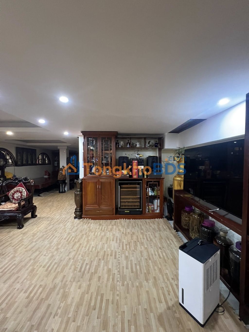 Nhà riêng Dịch Vọng Cầu Giấy 225m² 50 tỷ - Ô tô vào tận nhà