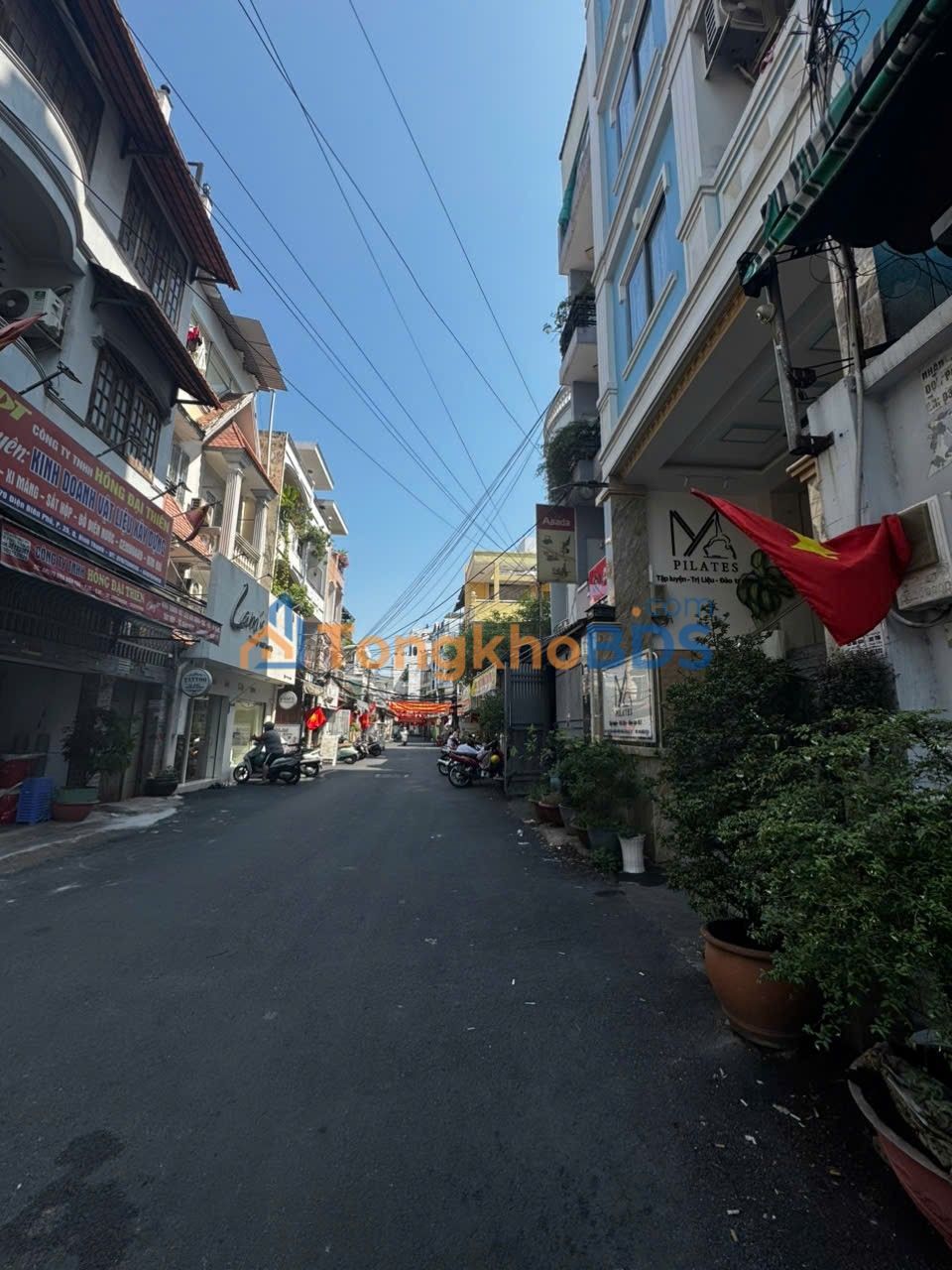 Nhà Hàng Xanh 80m² 17.3 tỷ - Chính chủ bán nhanh