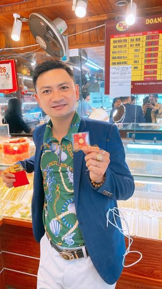 Nhà phố Cao Lỗ Đông Anh 160m² 32 tỷ - Mặt tiền kinh doanh