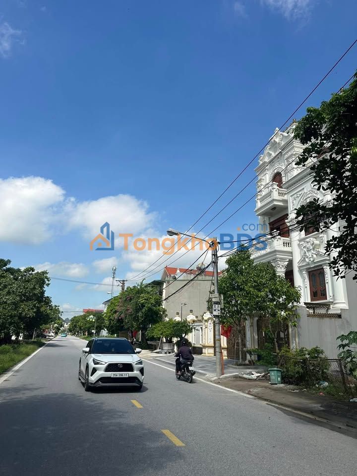 Nhà 3 tầng Tuệ Tĩnh Hoa Lư 106m2 - Ô tô vào tận nhà