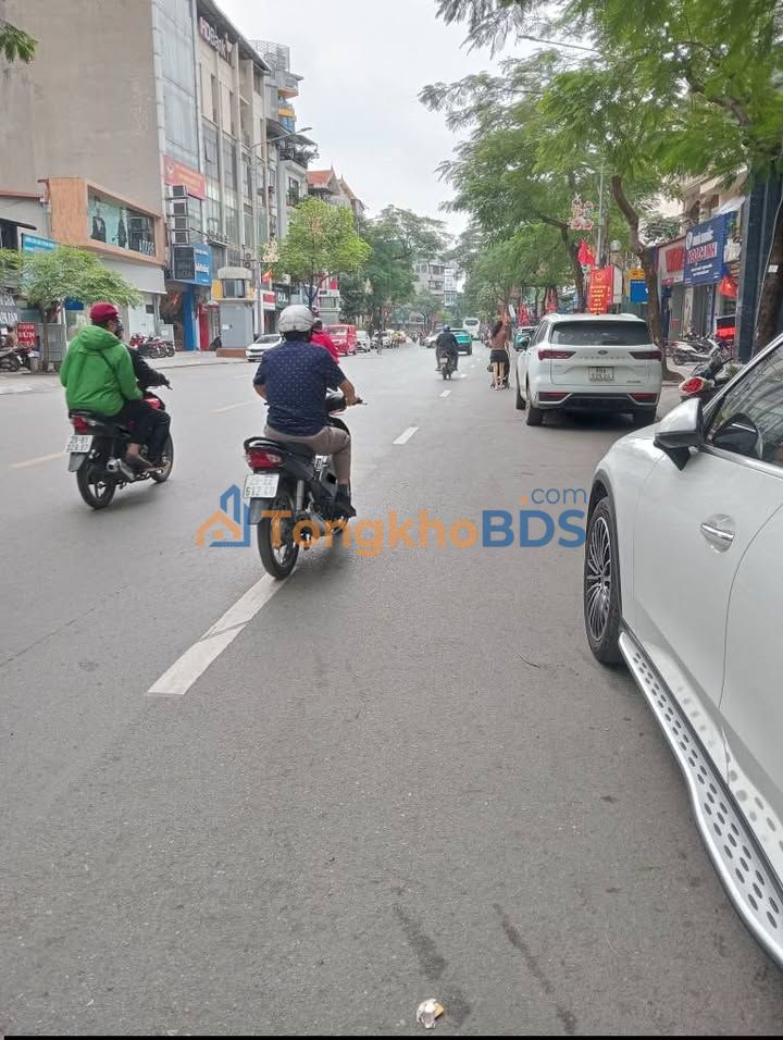 Townhouse Xuân La Tây Hồ 846m² 57.95 tỷ - Vị trí đắc địa