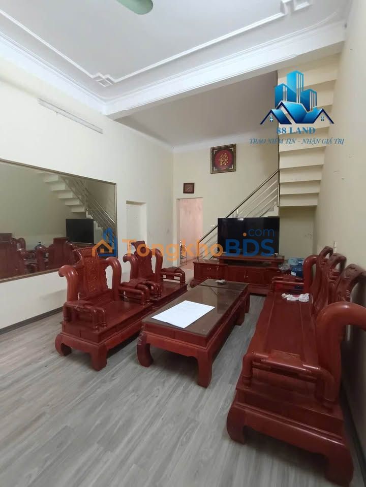 Nhà 2 tầng Dĩnh Kế Bắc Giang 4 triệu - Ô tô đỗ cửa