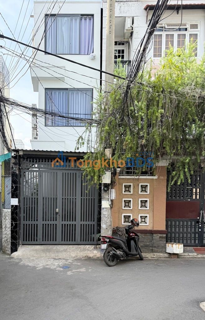 Nhà 78m² Thích Quảng Đức, Phú Nhuận - 9.x Tỷ, 9PN, Lô Góc, Hẻm Xe Hơi