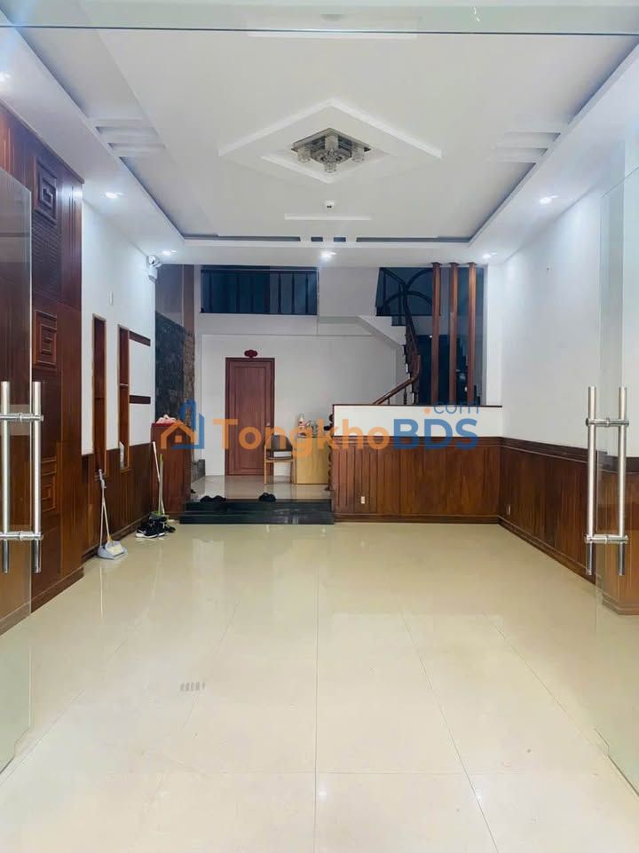 Văn phòng Huỳnh Tấn Phát 100m² 12 triệu - Sẵn sàng làm việc