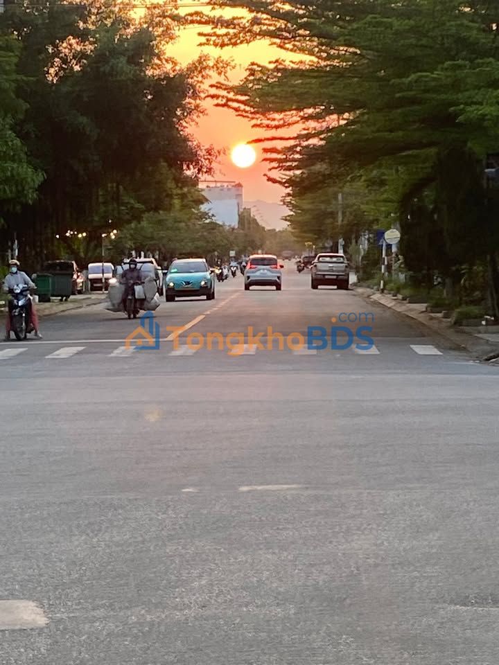 Đất cho thuê Xuân Thủy Quảng Ngãi 375m² 10tr - Đường ô tô