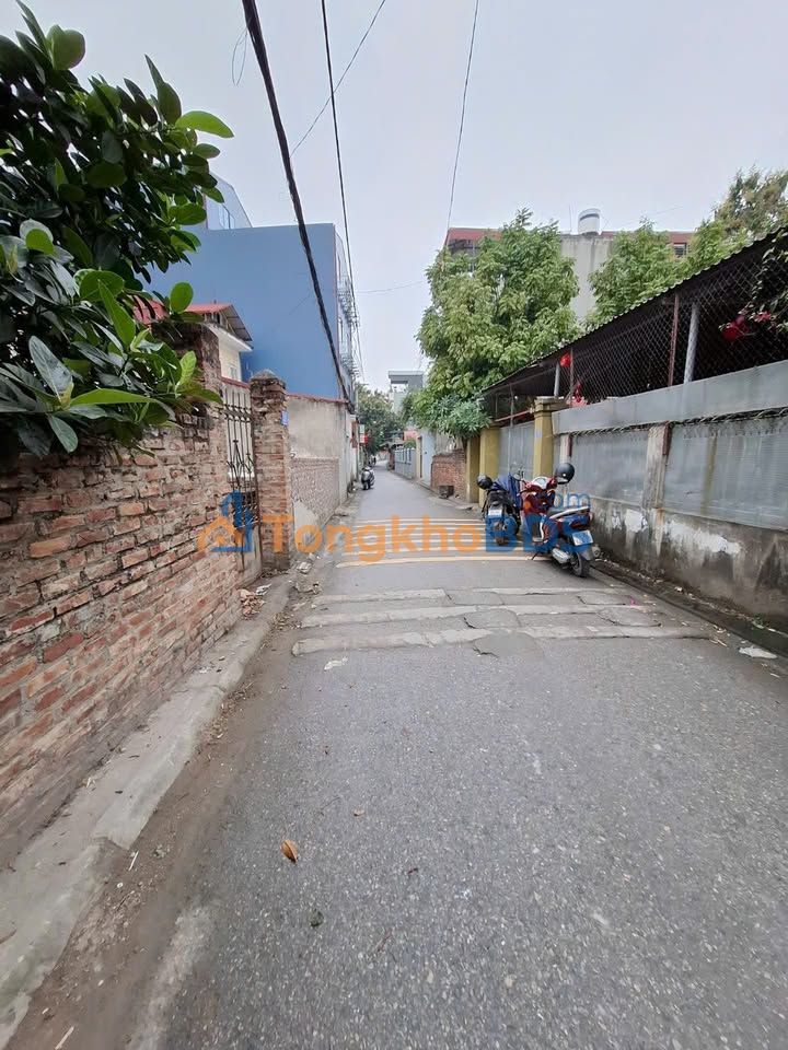 Đất nền Long Biên Cự Khối 60m² giá 10 tỷ - Sổ đỏ chính chủ