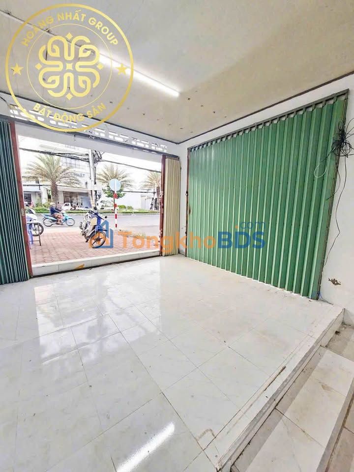 Nhà góc Nguyễn Tất Thành P.8 101m² 10tr - Kinh doanh ngay