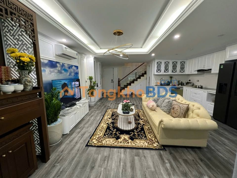 Căn hộ Golden Land Nguyễn Trãi 109m² 10 tỷ - Bàn giao ngay
